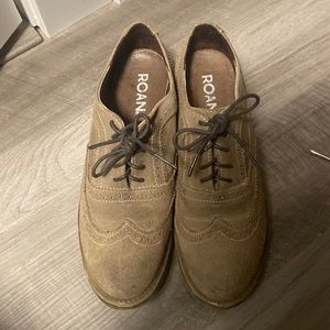 Roan shoes size 6